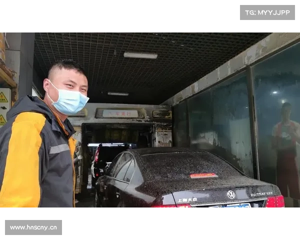 一场“泥雨”,洗车房“笑”了!生意比平时多了3倍,顾客还排长队 一场“泥雨”,洗车房“笑”了!生意比平时多了3倍,顾客还排长队